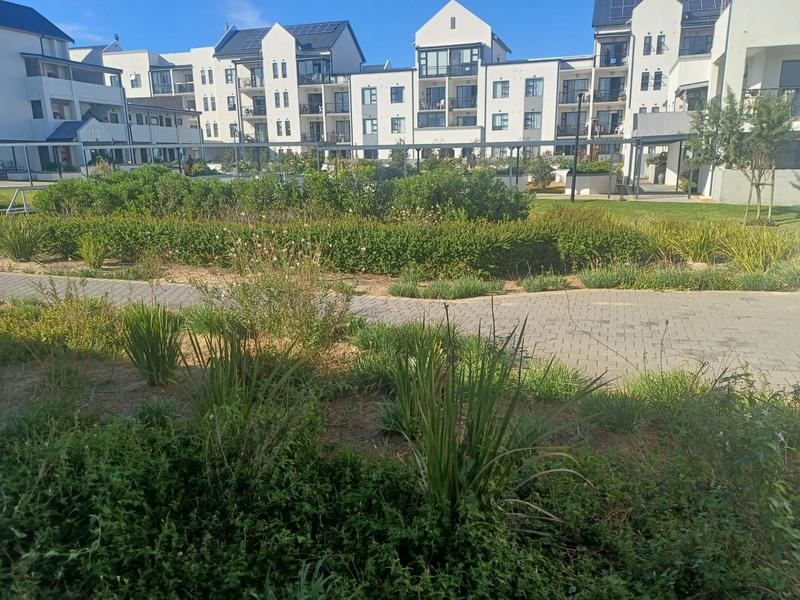 1 Bedroom Property for Sale in Buhrein Western Cape